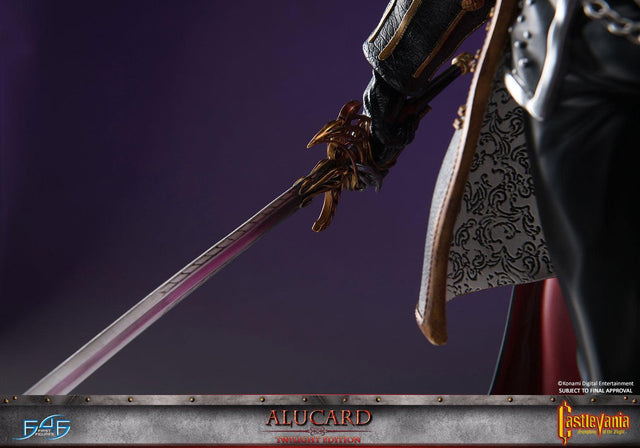 Alucard (Twilight Edition) (ac-red-horizontal-exc-09.jpg)