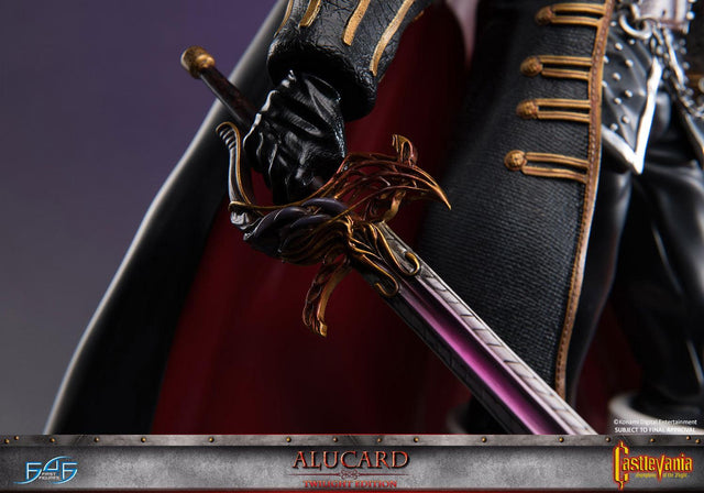 Alucard (Twilight Edition) (ac-red-horizontal-exc-13.jpg)