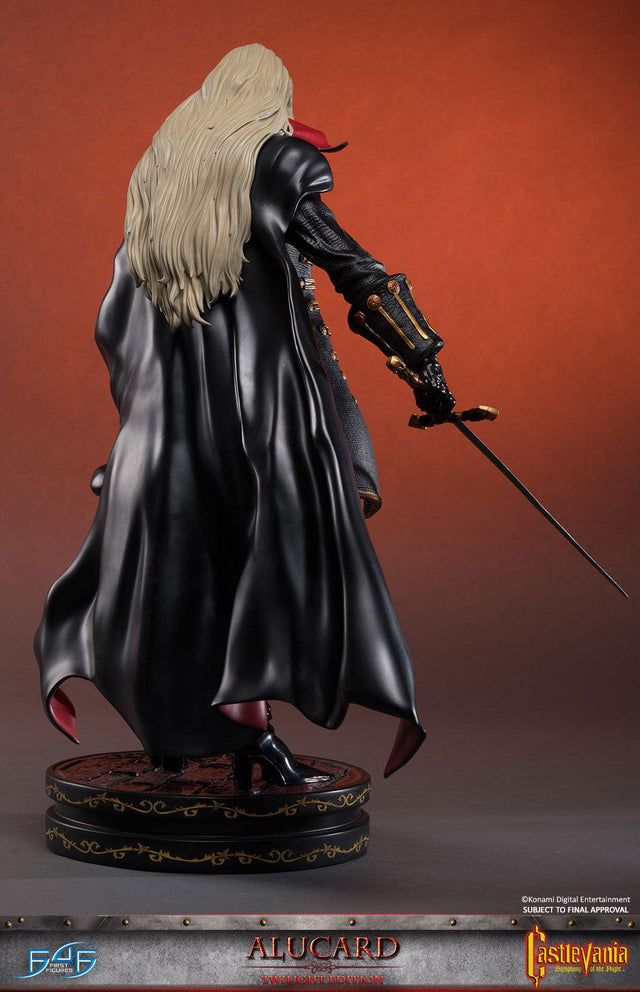 Alucard (Twilight Edition) (ac-red-vertical-exc-23.jpg)