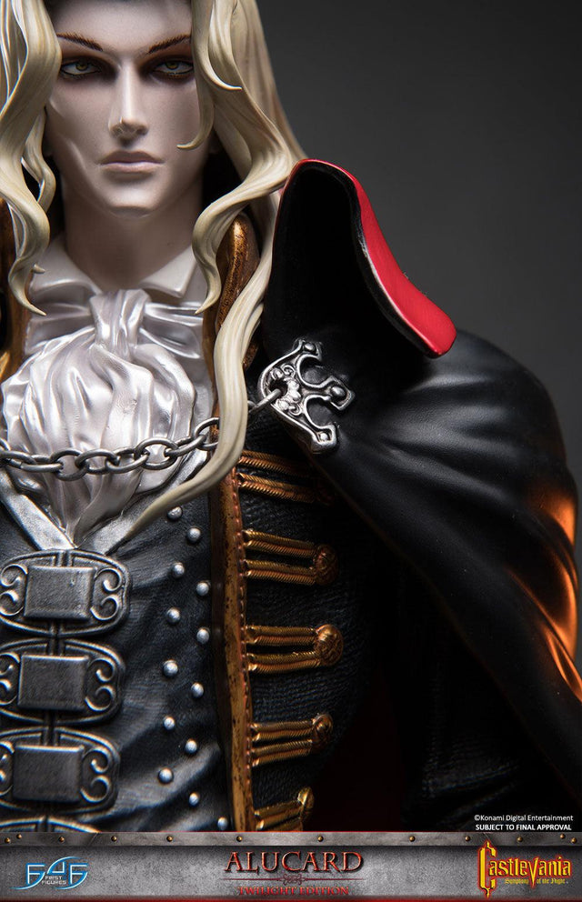 Alucard (Twilight Edition) (ac-red-vertical-exc-40.jpg)