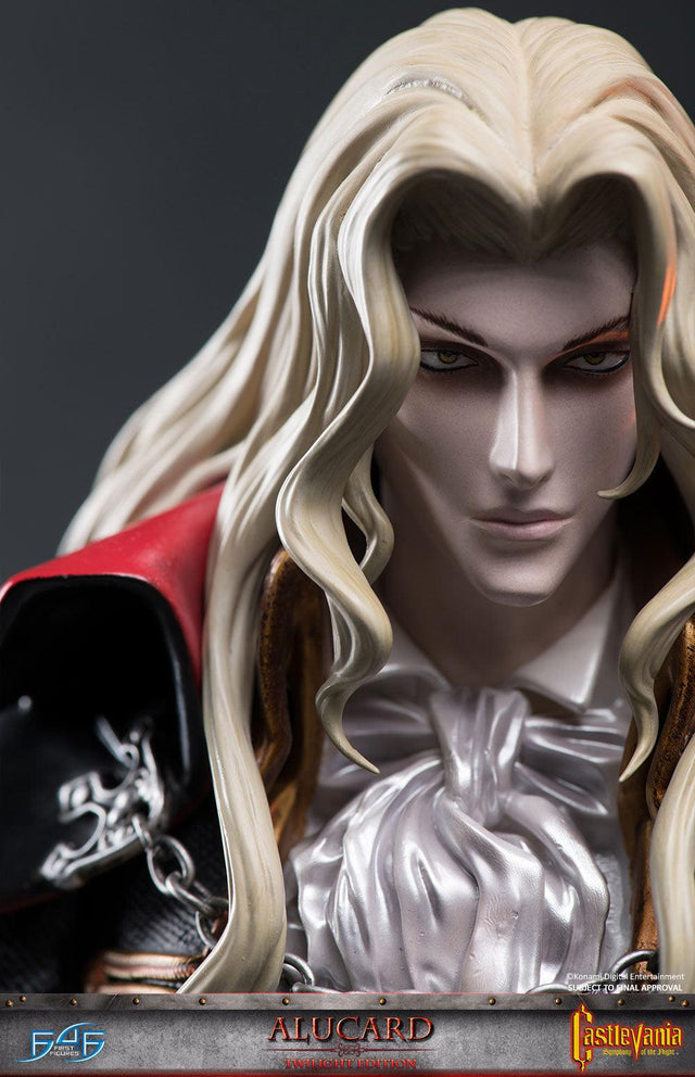 Alucard (Twilight Edition) (ac-red-vertical-exc-43.jpg)