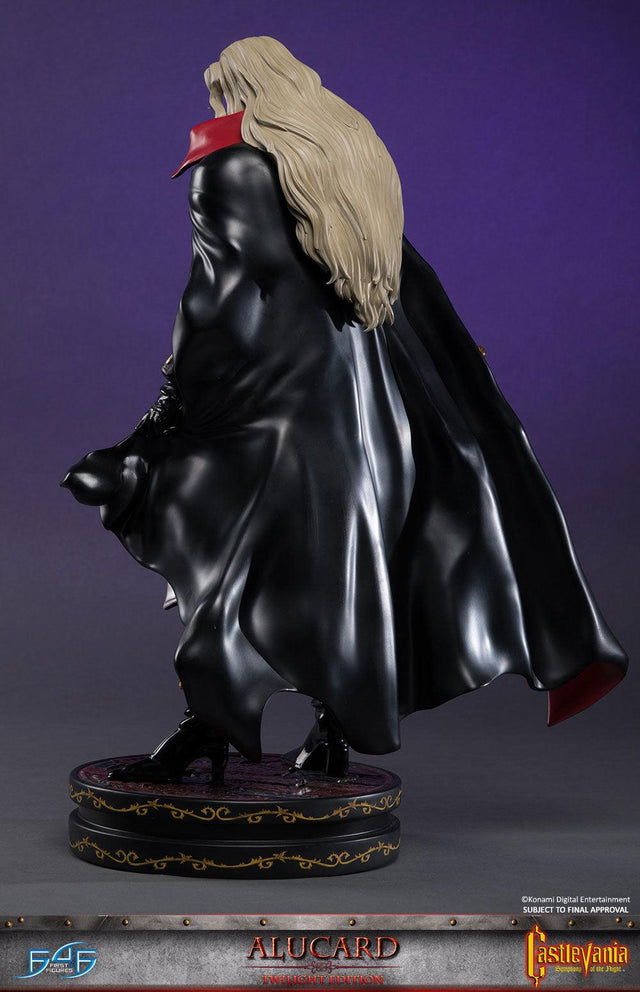 Alucard (Twilight Edition) (ac-red-vertical-exc-49.jpg)