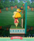 Animal Crossing: New Horizons – Isabelle (Exclusive Edition) (acisabella-ex_02.jpg)