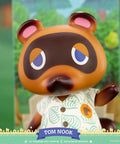 Animal Crossing: New Horizons - Tom Nook (Exclusive Edition) (actom_exce_10_1.jpg)