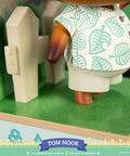 Animal Crossing: New Horizons - Tom Nook (Exclusive Edition) (actom_exce_13_1.jpg)