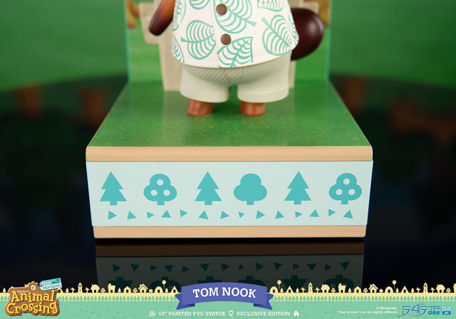 Animal Crossing: New Horizons - Tom Nook (Exclusive Edition) (actom_exce_14_1.jpg)