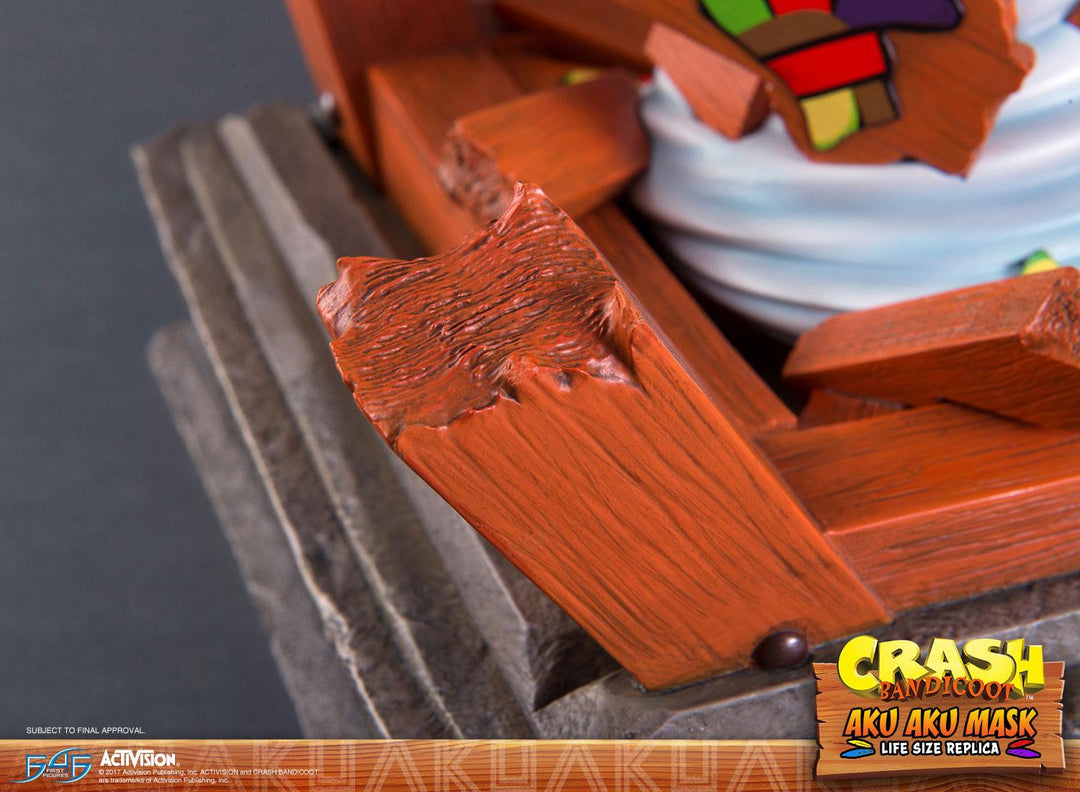 Aku Aku Mask (Regular) – First 4 Figures