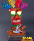 Aku Aku Mask (Exclusive) (aku_vertical_exc_11.jpg)