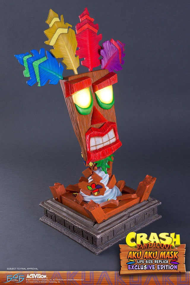 Aku Aku Mask (Exclusive) (aku_vertical_exc_12.jpg)