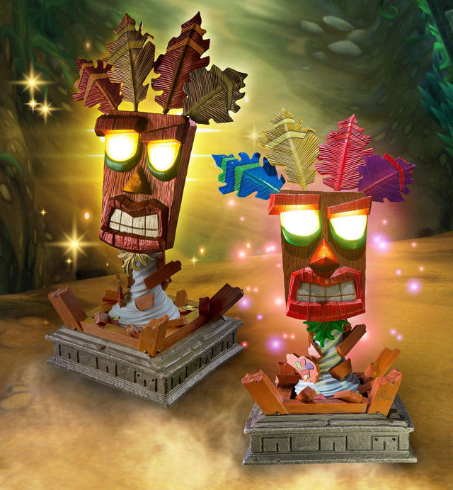 Aku Aku Mask (Exclusive) (akuakumask-life-size-2.jpg)