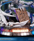 Yu-Gi-Oh! – Blue-Eyes White Dragon (Definitive White Edition) (bewd-whitedef-web-18.jpg)