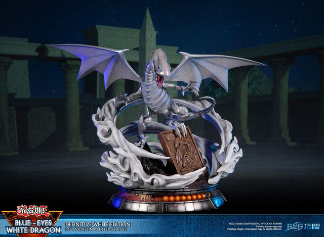 Yu-Gi-Oh! – Blue-Eyes White Dragon (Definitive White Edition) (bewd-whitedef-web-30.jpg)