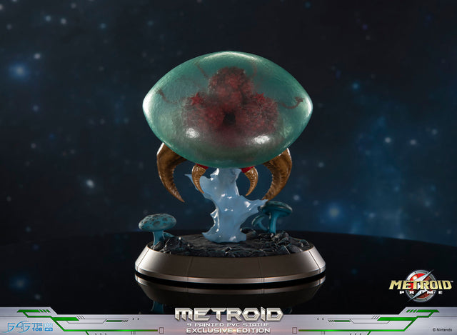 Metroid™ Prime - Metroid PVC Statue (Exclusive Edition) (d2b4ad14-58b4-4ee0-9c7a-9dd339ceb70e.jpg)