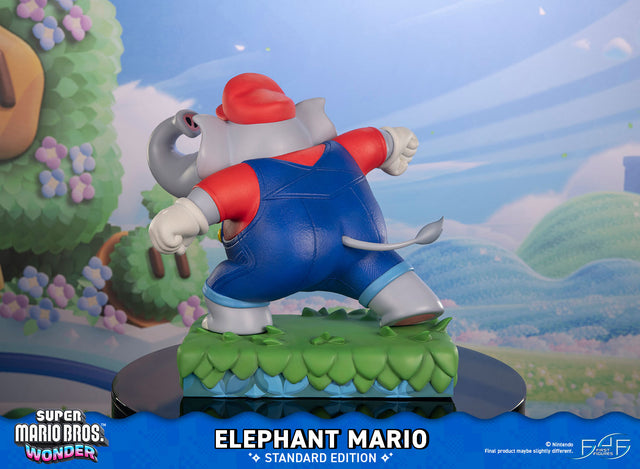 Super Mario Bros. Wonder: Elephant Mario (Exclusive Edition) (d4658f3d-b866-4abd-93dd-800d13b504be.jpg)