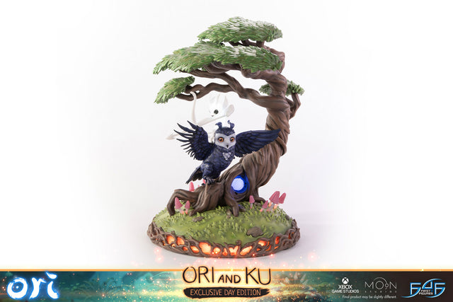 Ori and the Will of the Wisps - Ori and Ku Exclusive Edition (Day Variation) (d57b79b9-05ef-4aa6-8a8c-774b3d719f45.jpg)