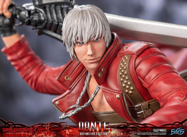 Devil May Cry 3 - Dante (Definitive Edition) (d58c8c6d-4f97-4a7f-bcbd-78cff6dc02b9.jpg)