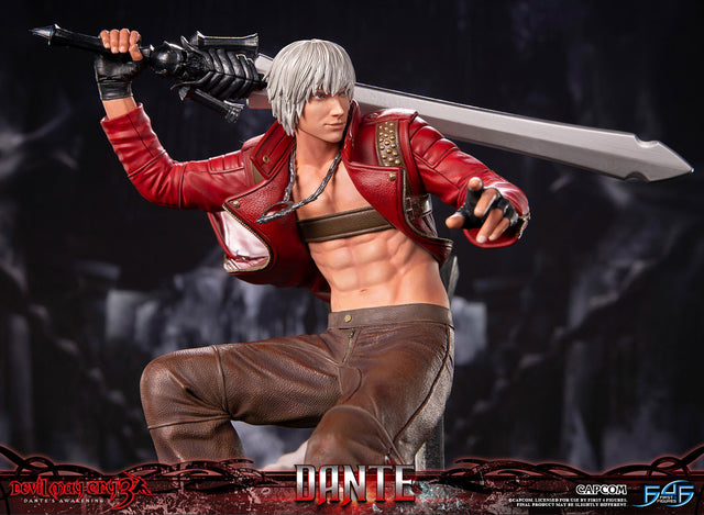 Devil May Cry 3 - Dante (e8037f3f-7371-43de-b2ab-8afcd5b17e17.jpg)