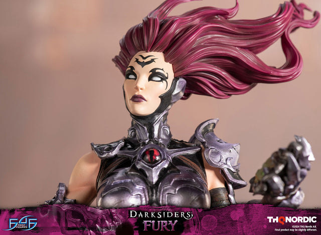 Darksiders - Fury (ef184482-b345-4f0f-87b9-4130999e895f.jpg)