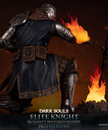 Dark Souls - Elite Knight: Humanity Restored Edition (Exclusive Edition) (ek_kneeling_ex_21.jpg)