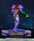 Metroid Prime™ - Samus Gravity Suit PVC Statue (Collector’s Edition) (gravitysuit_ex_05_1.jpg)