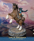 The Legend of Zelda™: Breath of The Wild - Link on Horseback (Exclusive Edition) (linkonhorseback_ex_02.jpg)