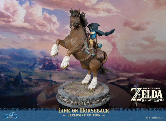 The Legend of Zelda™: Breath of The Wild - Link on Horseback (Exclusive Edition) (linkonhorseback_ex_02.jpg)