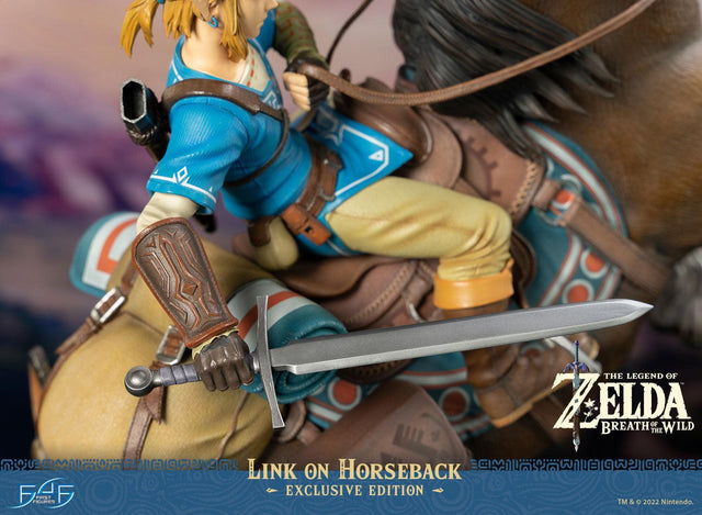 The Legend of Zelda™: Breath of The Wild - Link on Horseback (Exclusive Edition) (linkonhorseback_st_16.jpg)