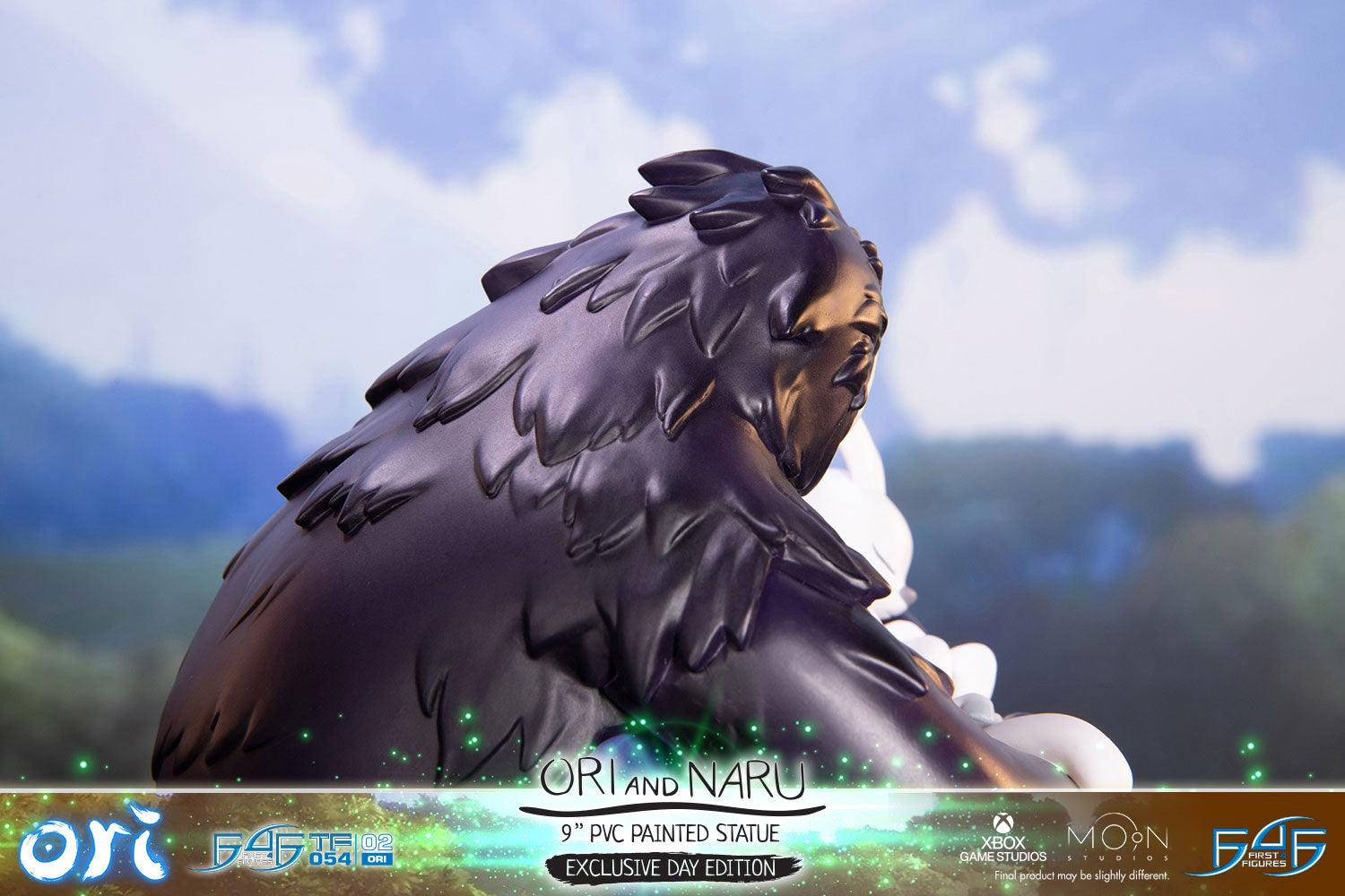Ori and the Blind Forest™ - Ori and Naru PVC Statue Exclusive