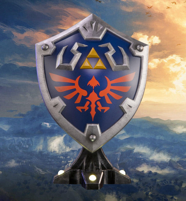 The Legend of Zelda™: Breath of the Wild – Hylian Shield (Exclusive Edition) (rectangle-1480x1600-shield-02.jpg)