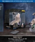 Dark Souls™ - The Great Grey Wolf Sif SD PVC Statue (Exclusive Edition)  (sifsd-exc-01.jpg)