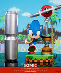 Sonic the Hedgehog: Sonic Exclusive Edition (sonic_exc_h24.jpg)