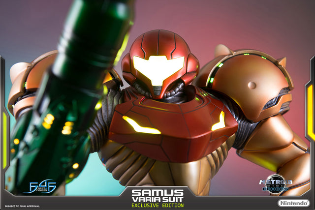 Varia Suit Exclusive (vs_exc_horizontal_01.jpg)