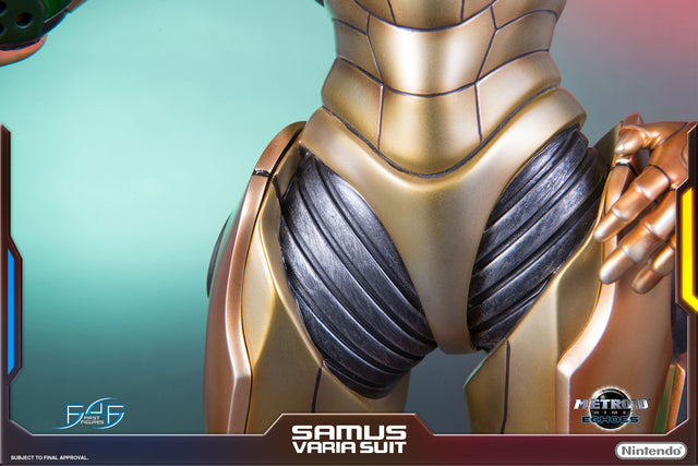 Varia Suit (vs_reg_horizontal_02.jpg)