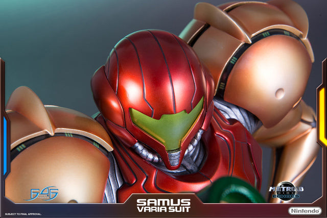 Varia Suit (vs_reg_horizontal_06.jpg)